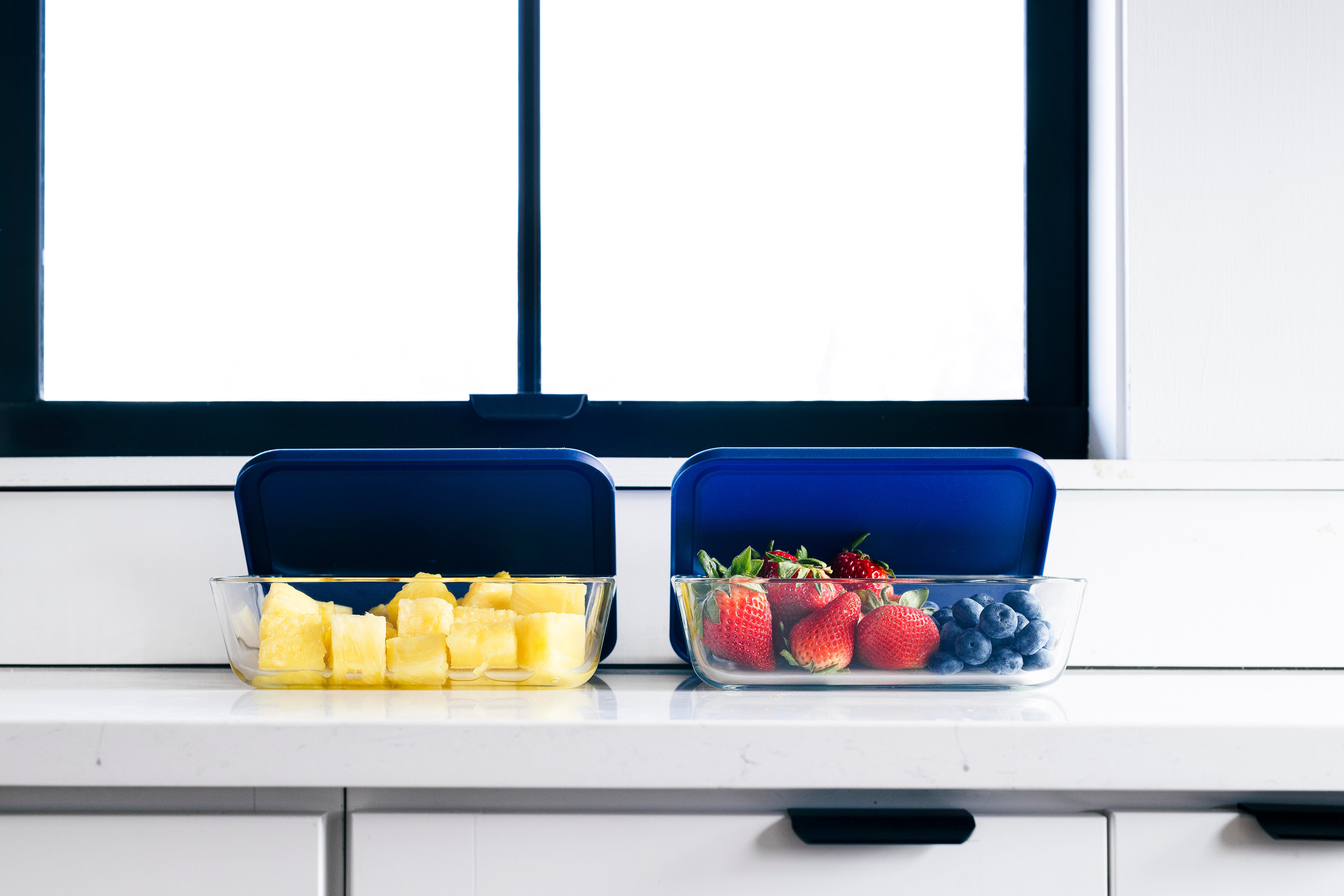 Glass Food Storage Containers - 8 Piece 6.55 Cup (4 Containers + 4 Lids) Rectangular Set