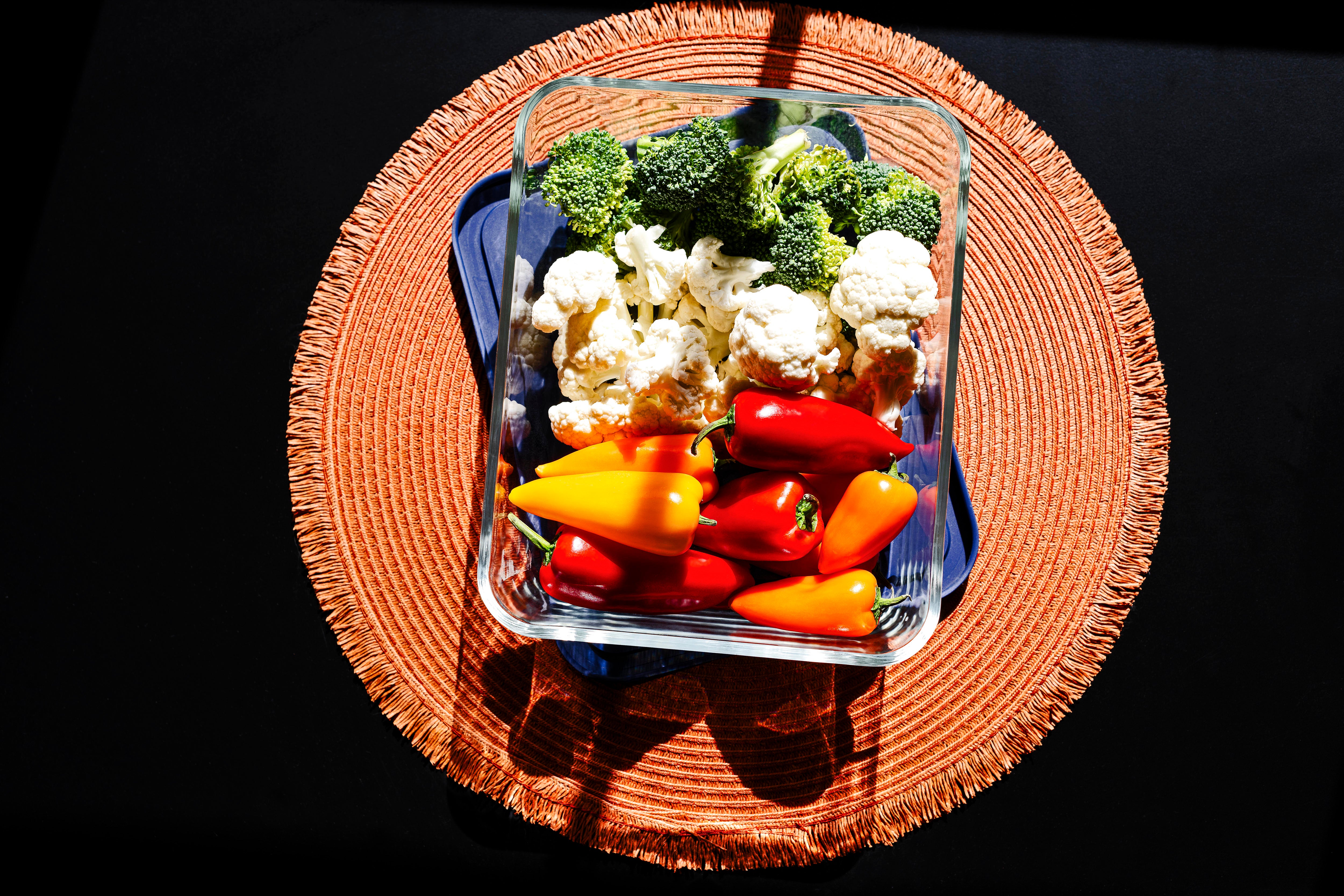 Glass Food Storage Containers - 2 Piece 11 Cup Set (1 Containers + 1 Lids)