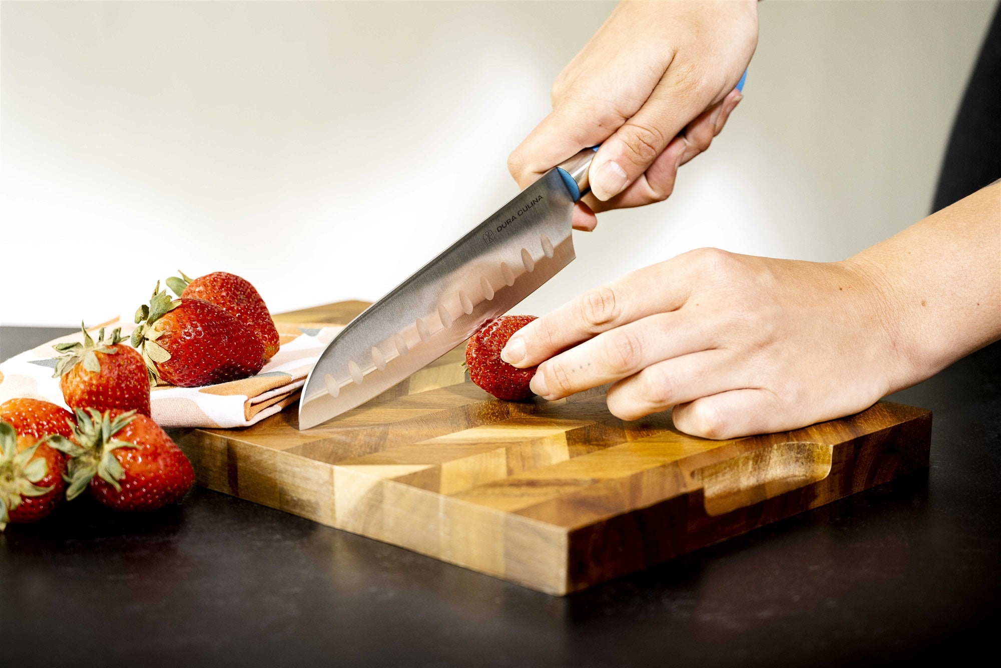 EcoCut 2 Piece Santoku Knife Set With Blade Guards, Blue