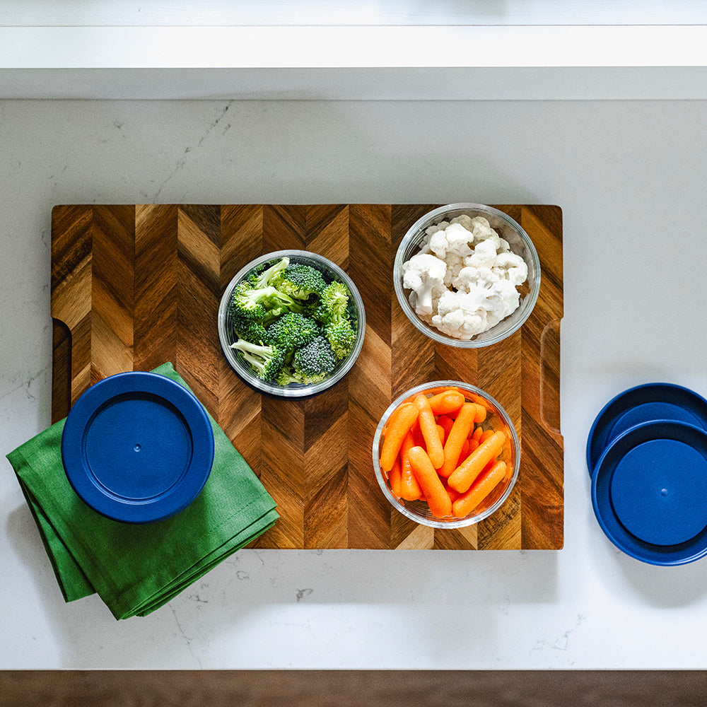 16 Piece (7oz) Round Glass Food Storage Container Set (8 Containers + 8 Lids) with Bonus Lids