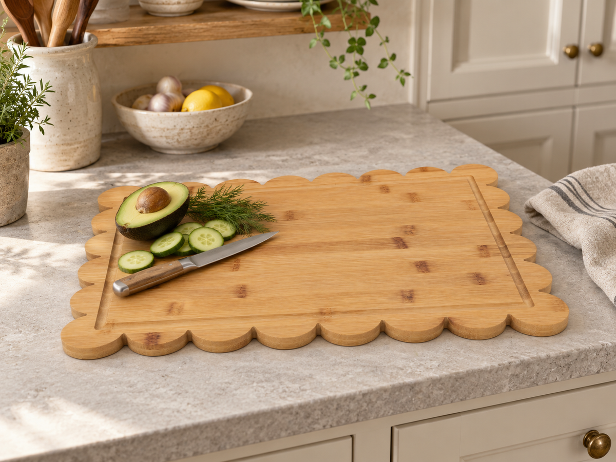 2 Piece Bamboo Scalloped Cutting Board Set