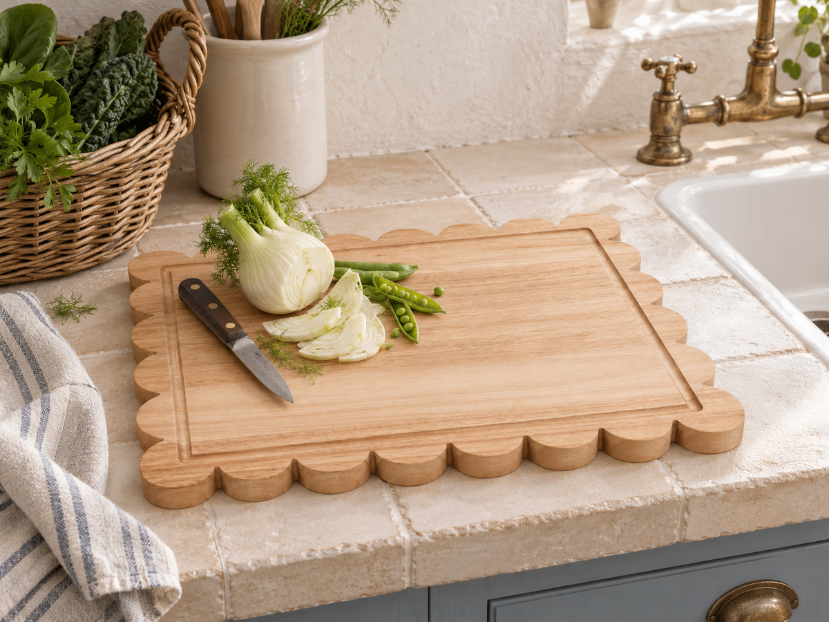 2 Piece Rubberwood Scalloped Cutting Board Set