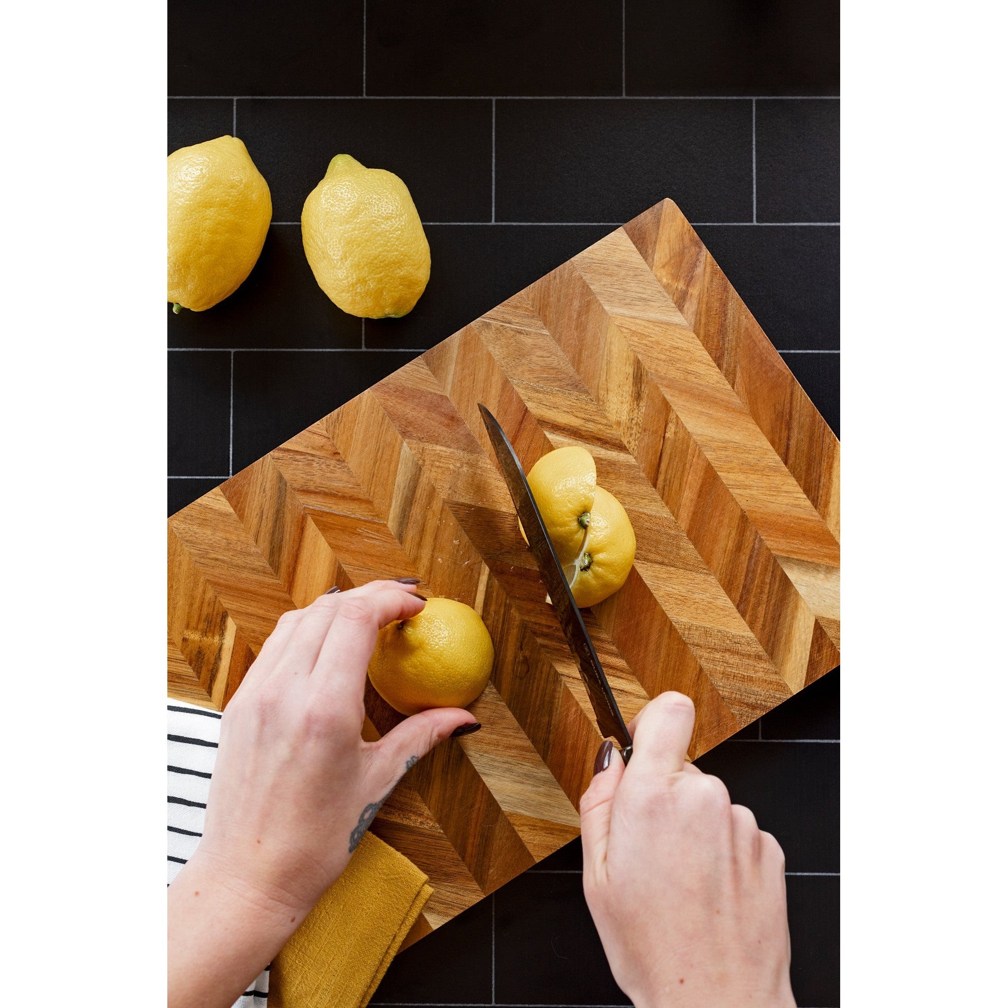 Titan 7 inch Santoku Knife - Black – Packaging – Dura Living